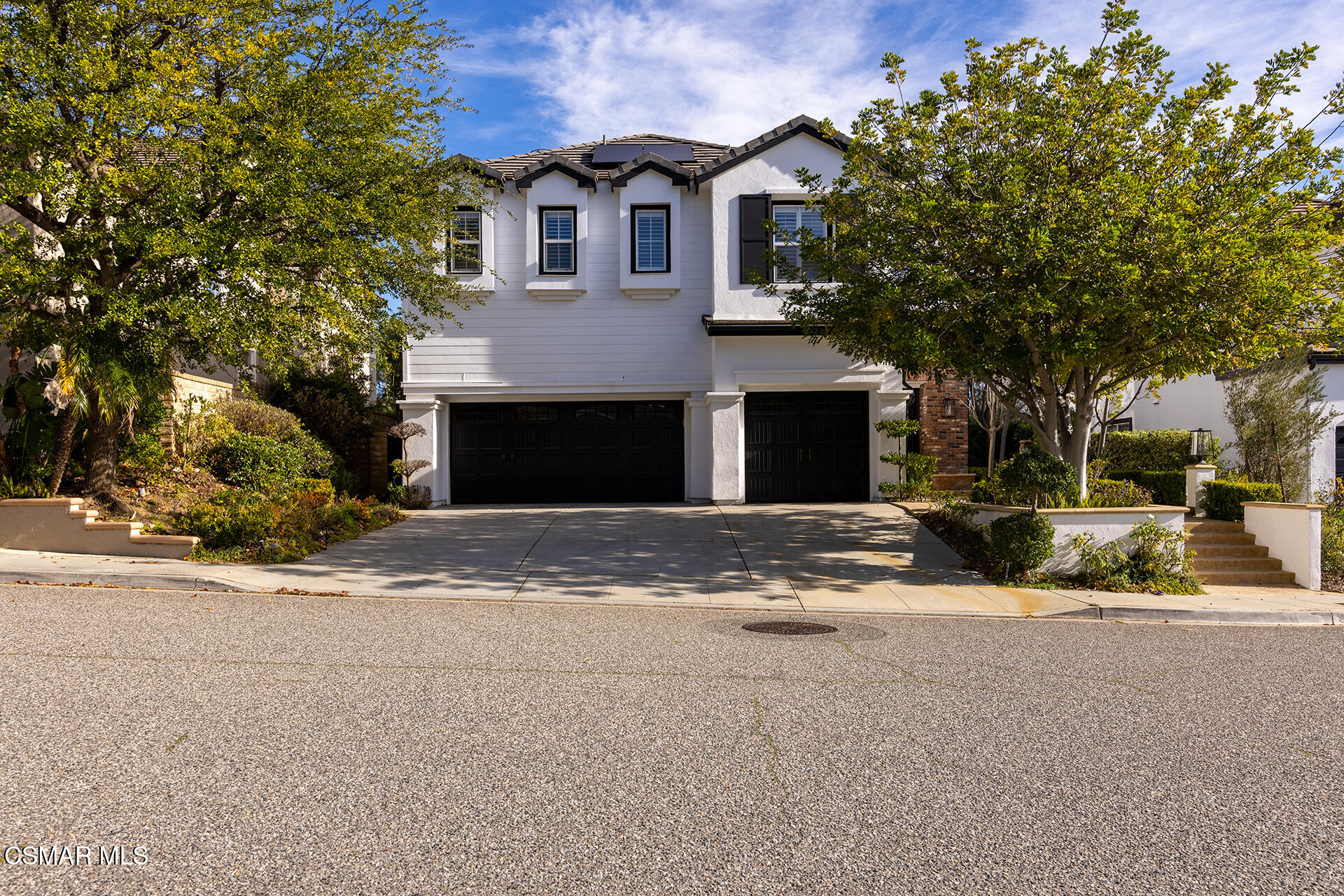 912 Blackbourne Point