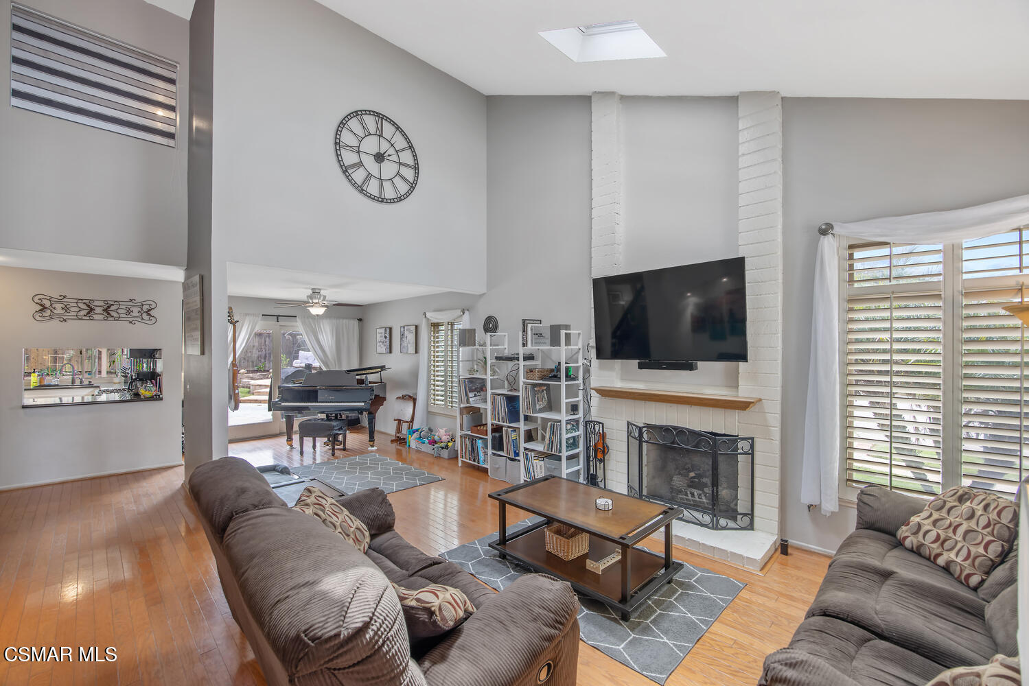 974 Hillview Circle