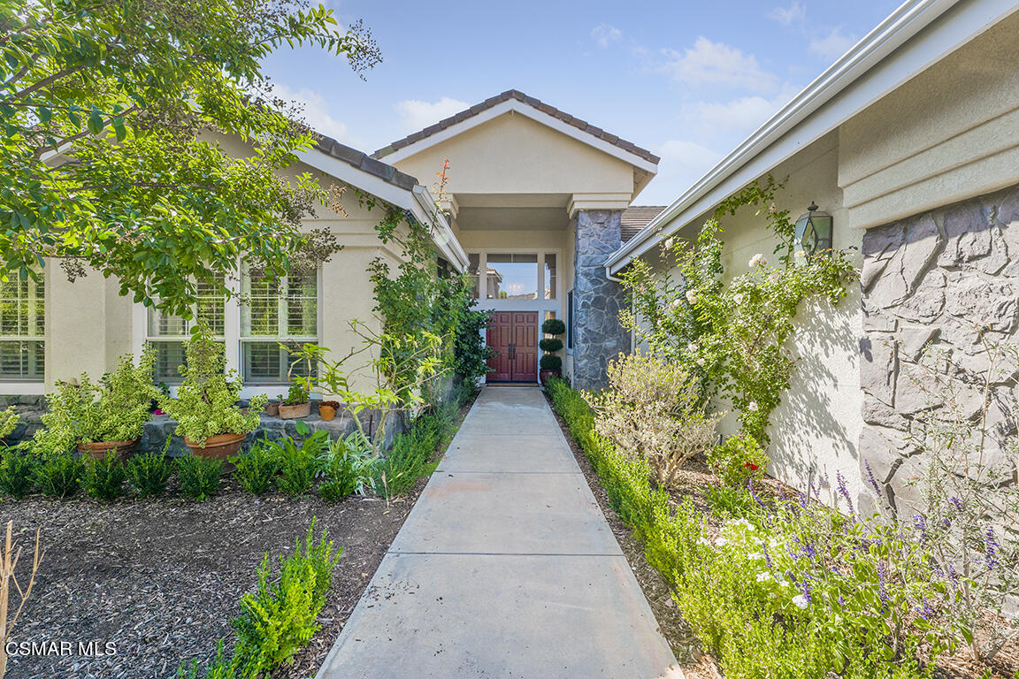 1880 Crystal View Circle