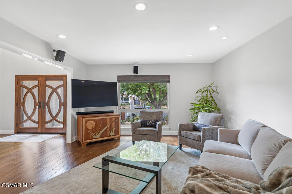 2630 Velarde Drive