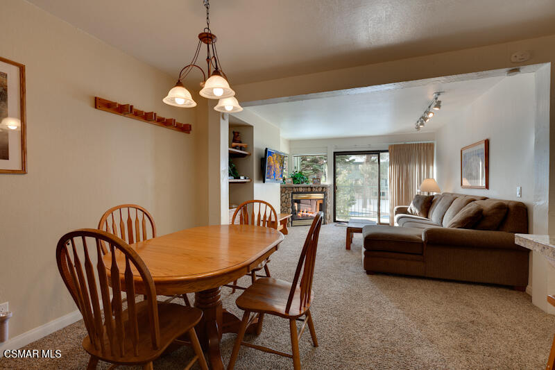 895 Canyon Boulevard 15