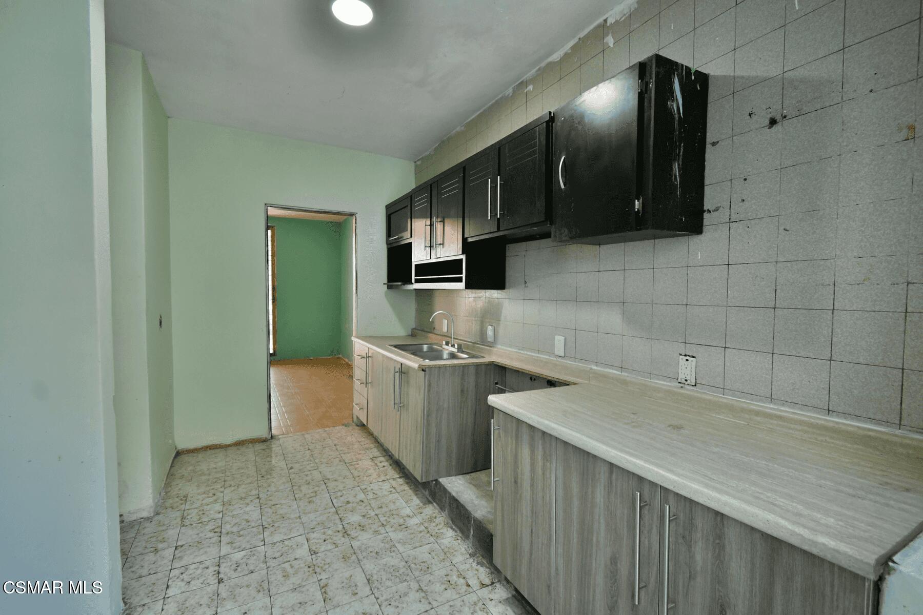 525 Calle Francisco Javier Clavije