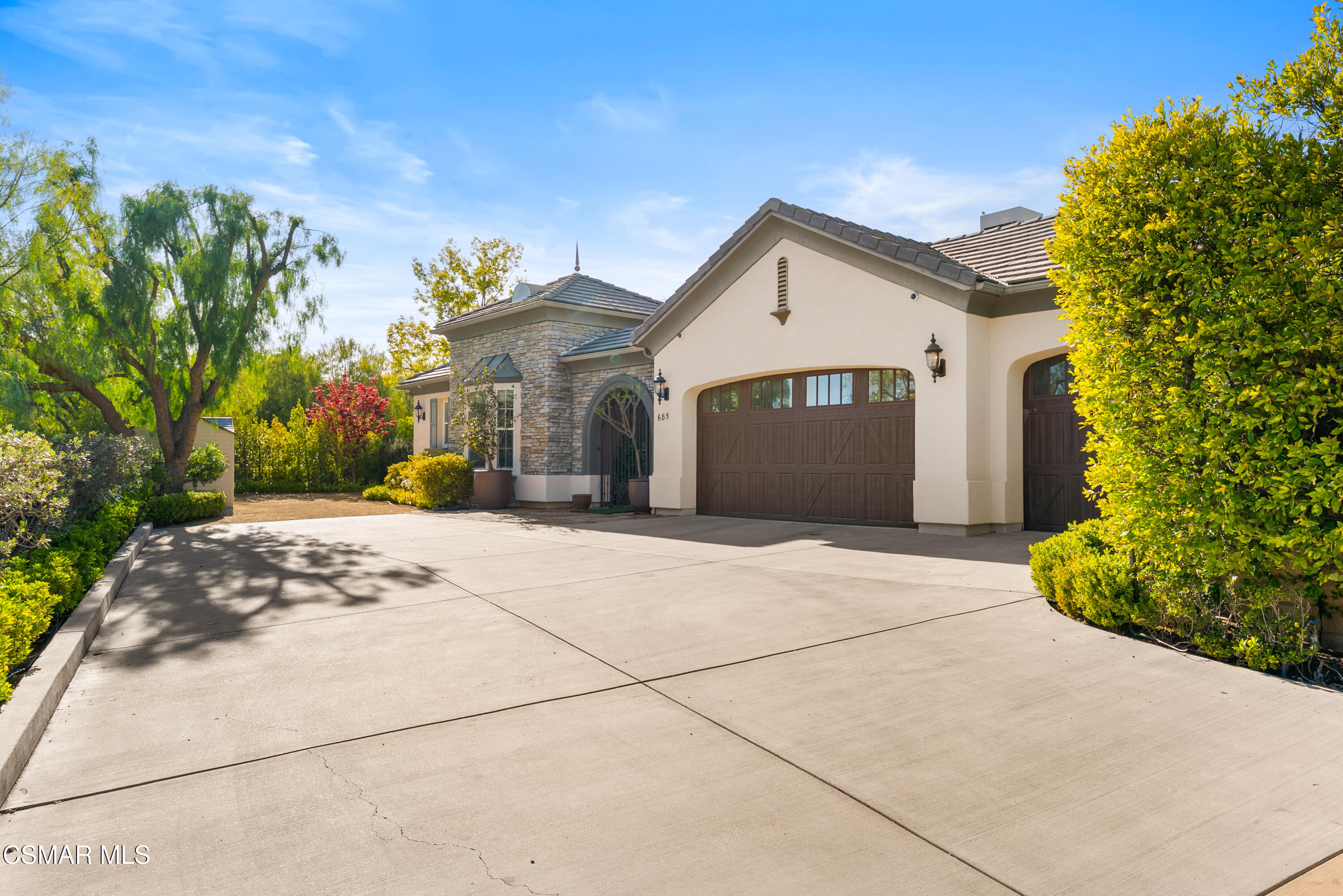 685 N Conejo School Road
