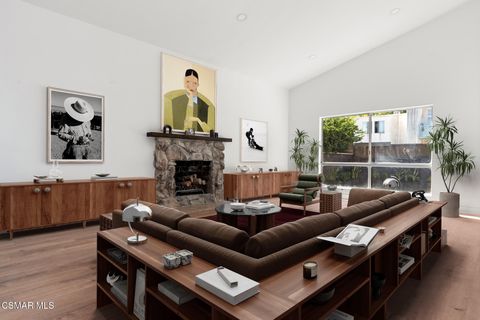 5727 Chimineas Avenue Tarzana CA 91356