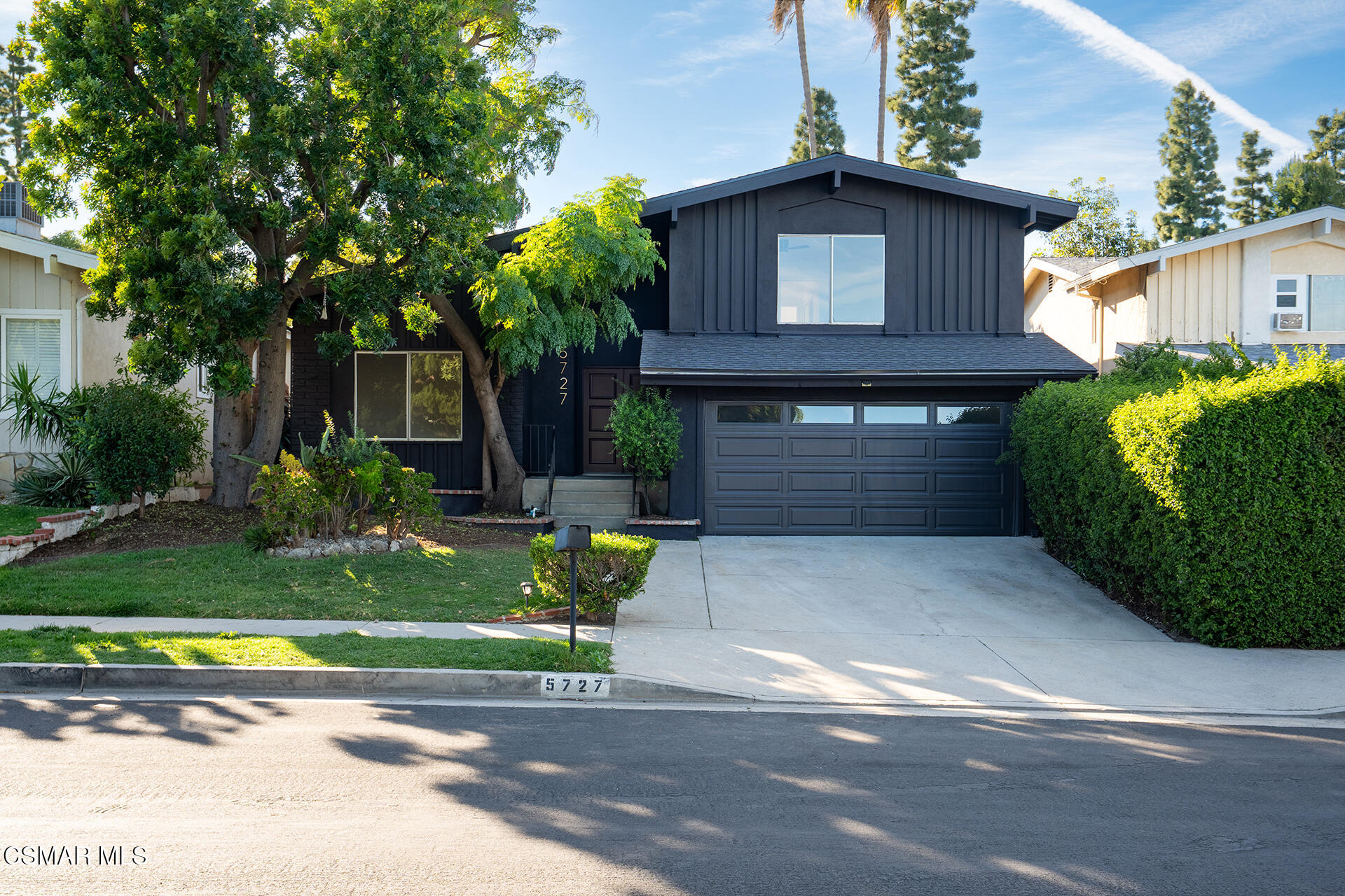 5727 Chimineas Avenue