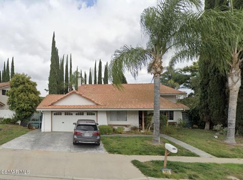 260 Locust Avenue Oak Park CA 91377