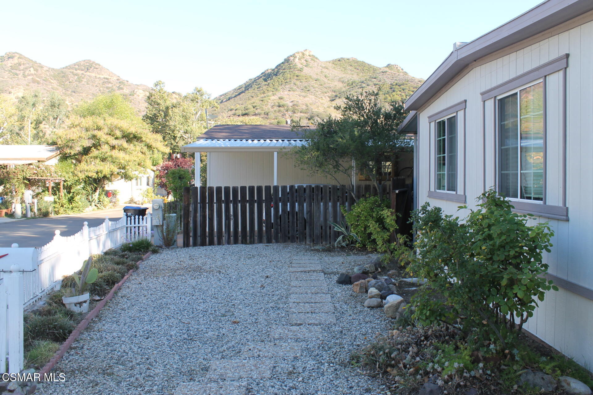 30473 Mulholland Highway 066 66