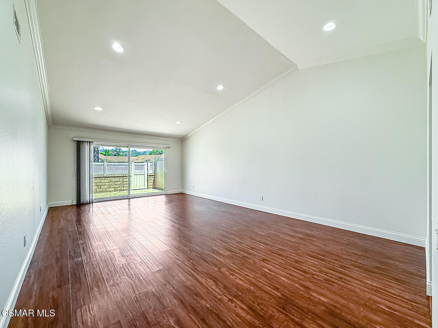 42203 Village 42