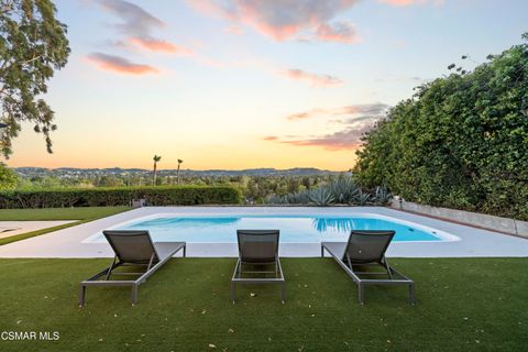 23310 Aetna Street Woodland Hills CA 91367