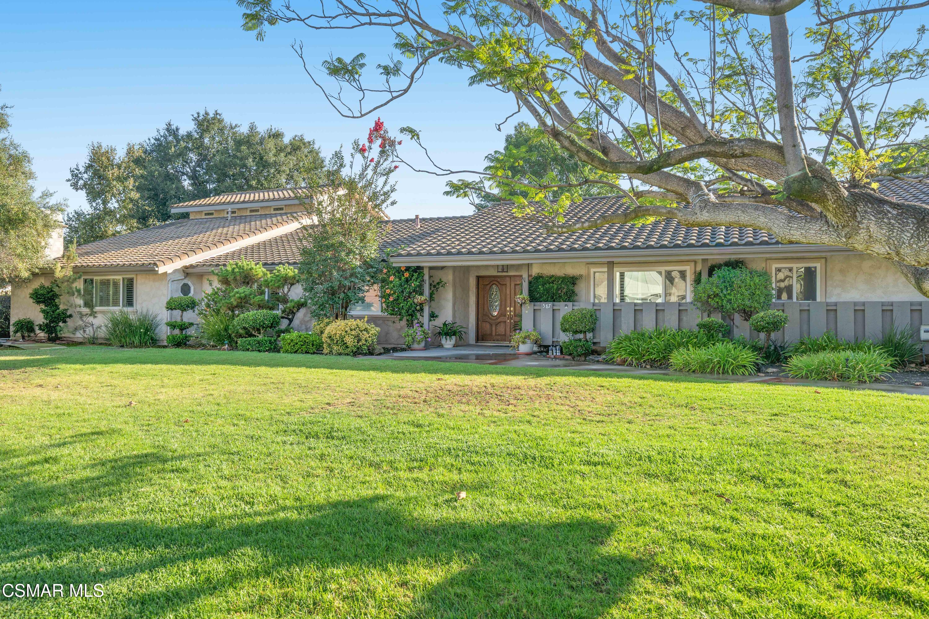 587 Calle Sequoia