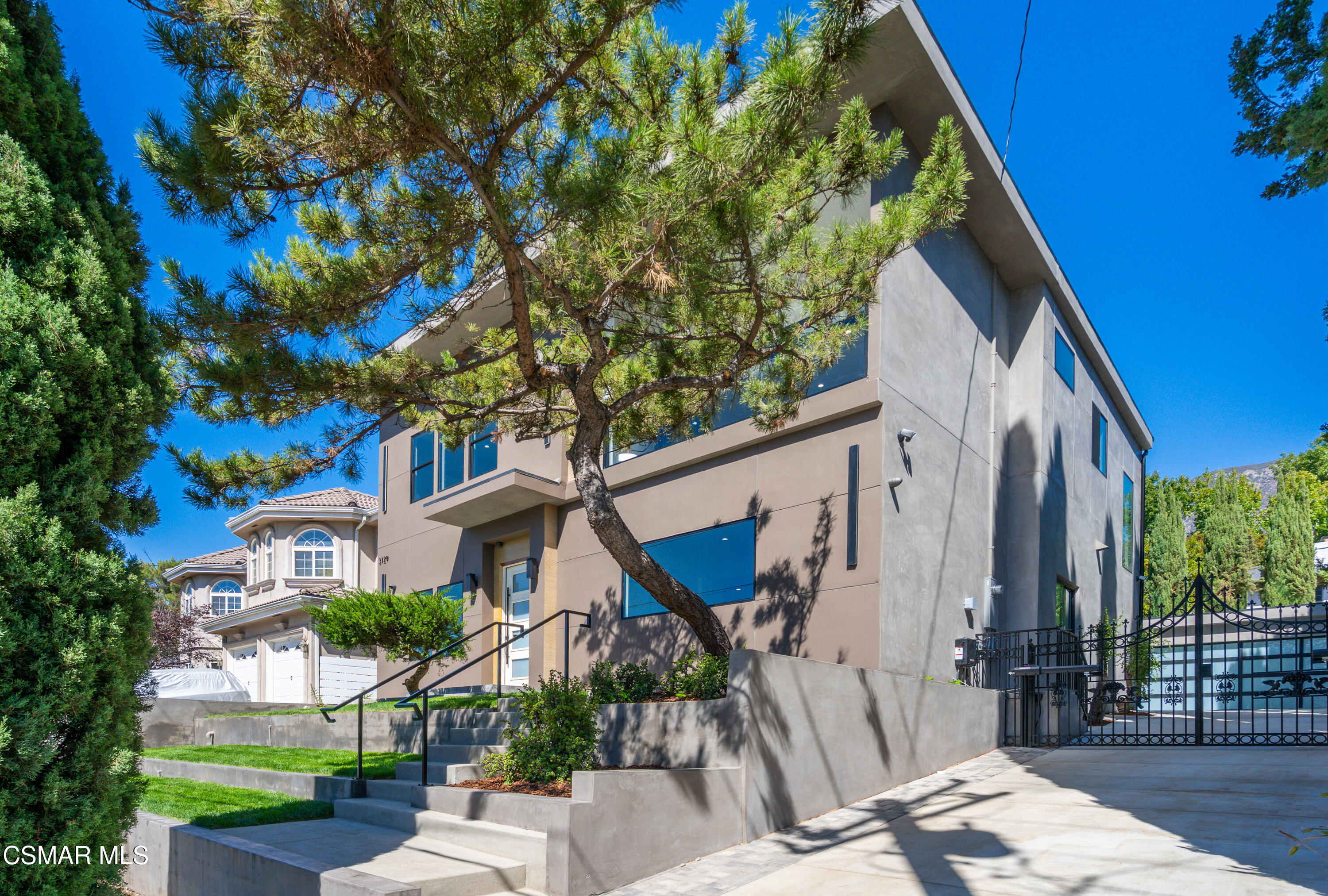 3129 Orange Avenue