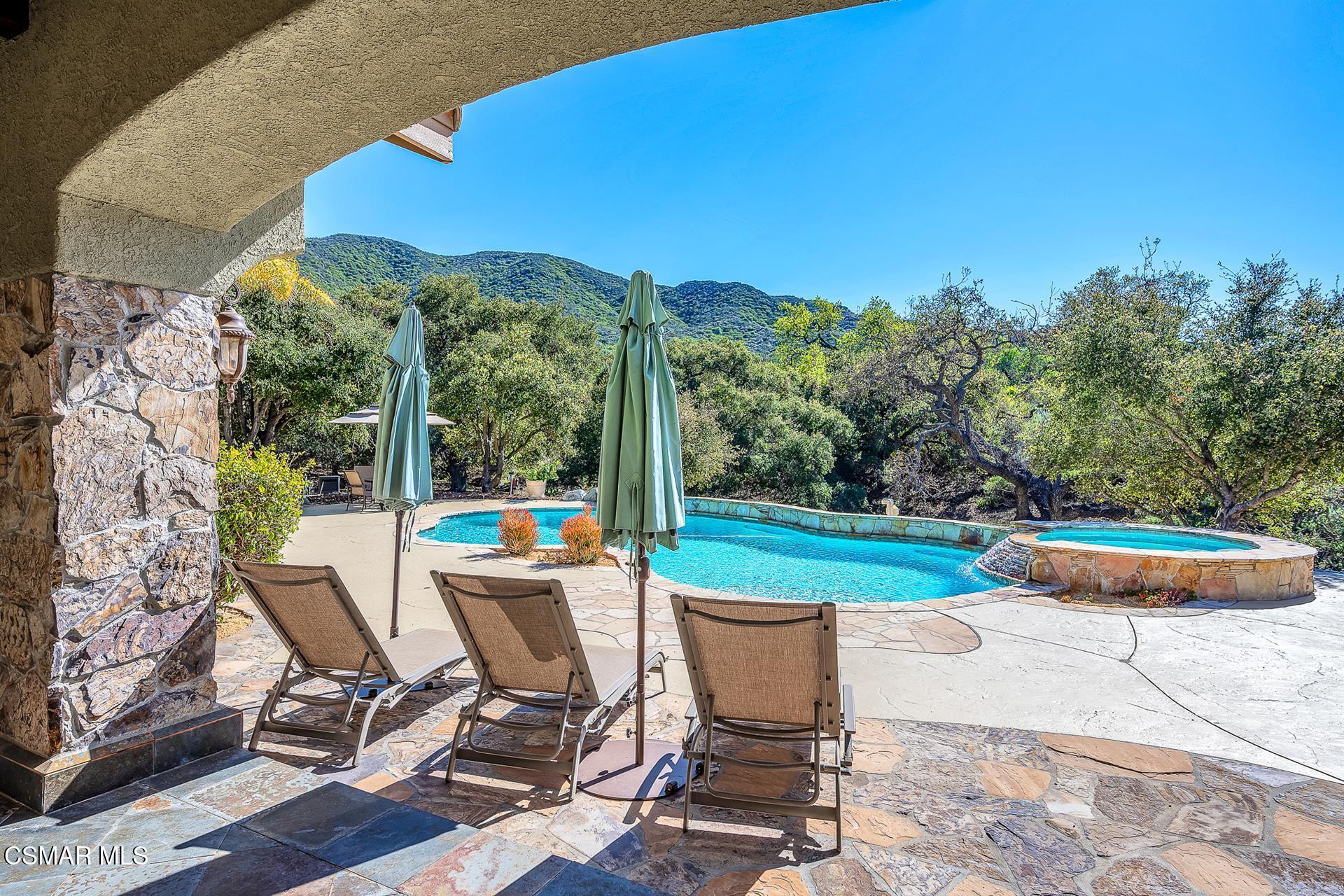 1826 Crystal View Circle