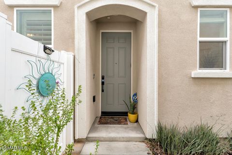 8565 N Walnut Way West Hills CA 91304