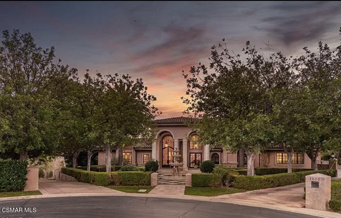 1101 Oak Mirage Place