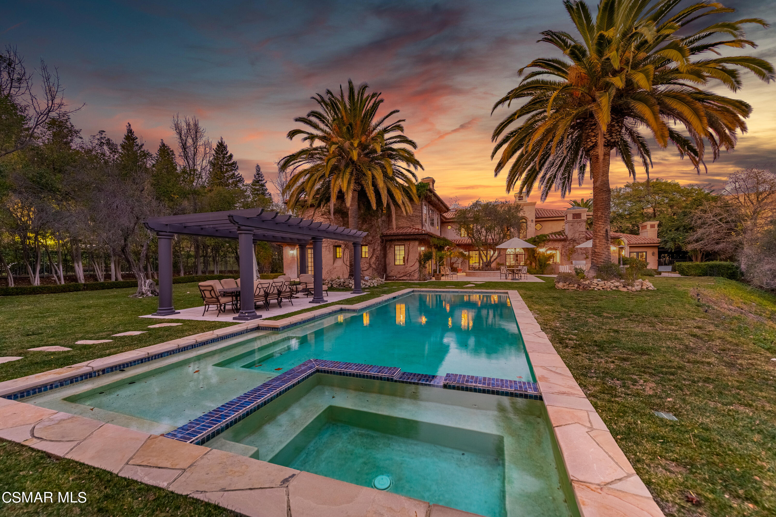 1101 Oak Mirage Place