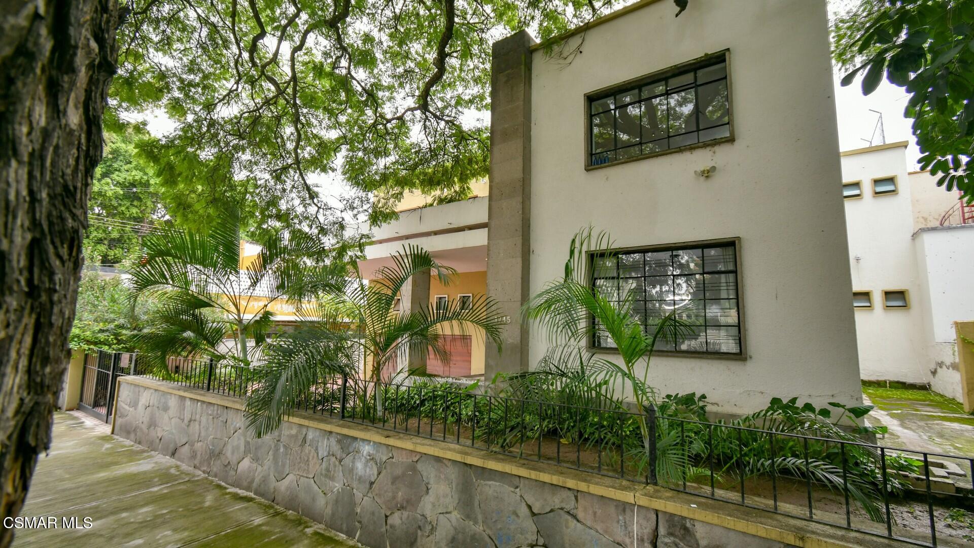 1745 C Jose Guadalupe Zuno Hernande