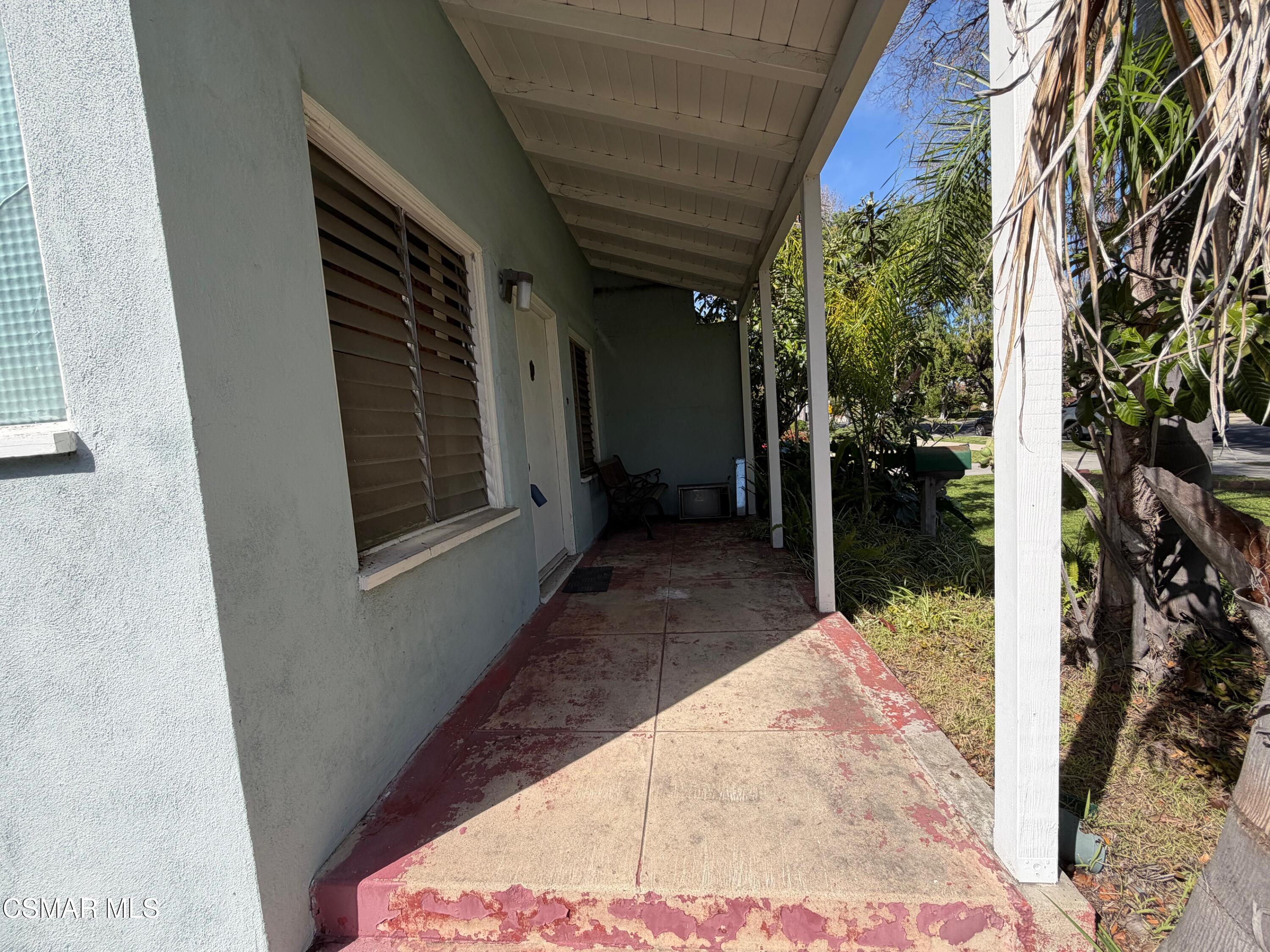 2123 Greenfield Avenue