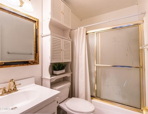 18645 Hatteras Street 237 Tarzana CA 91356