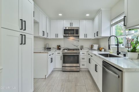 2711 Stearns Street Unit 4, Simi Valley, CA 93063 - MLS#: 225002175