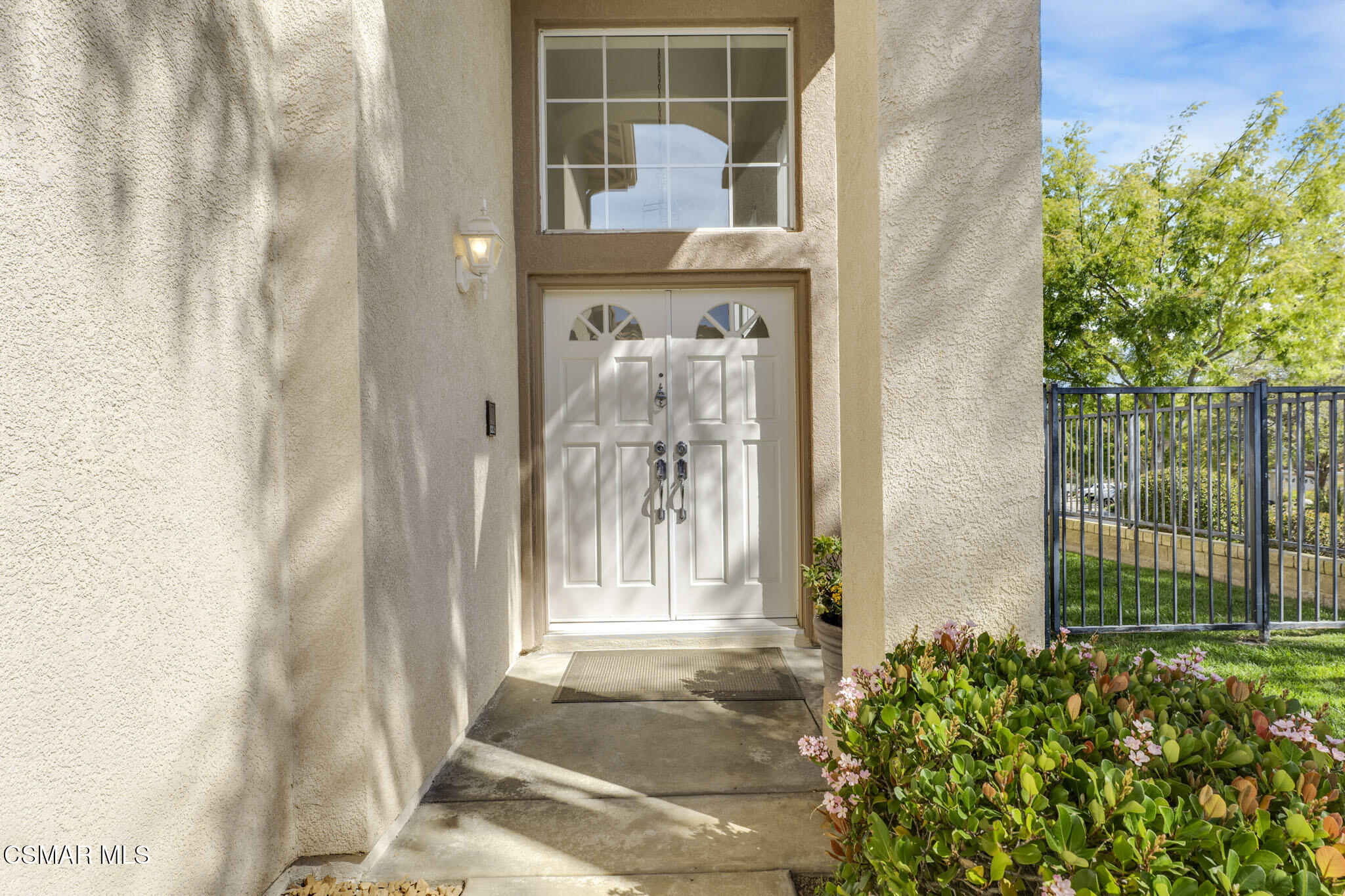 1801 Golden Oak Street