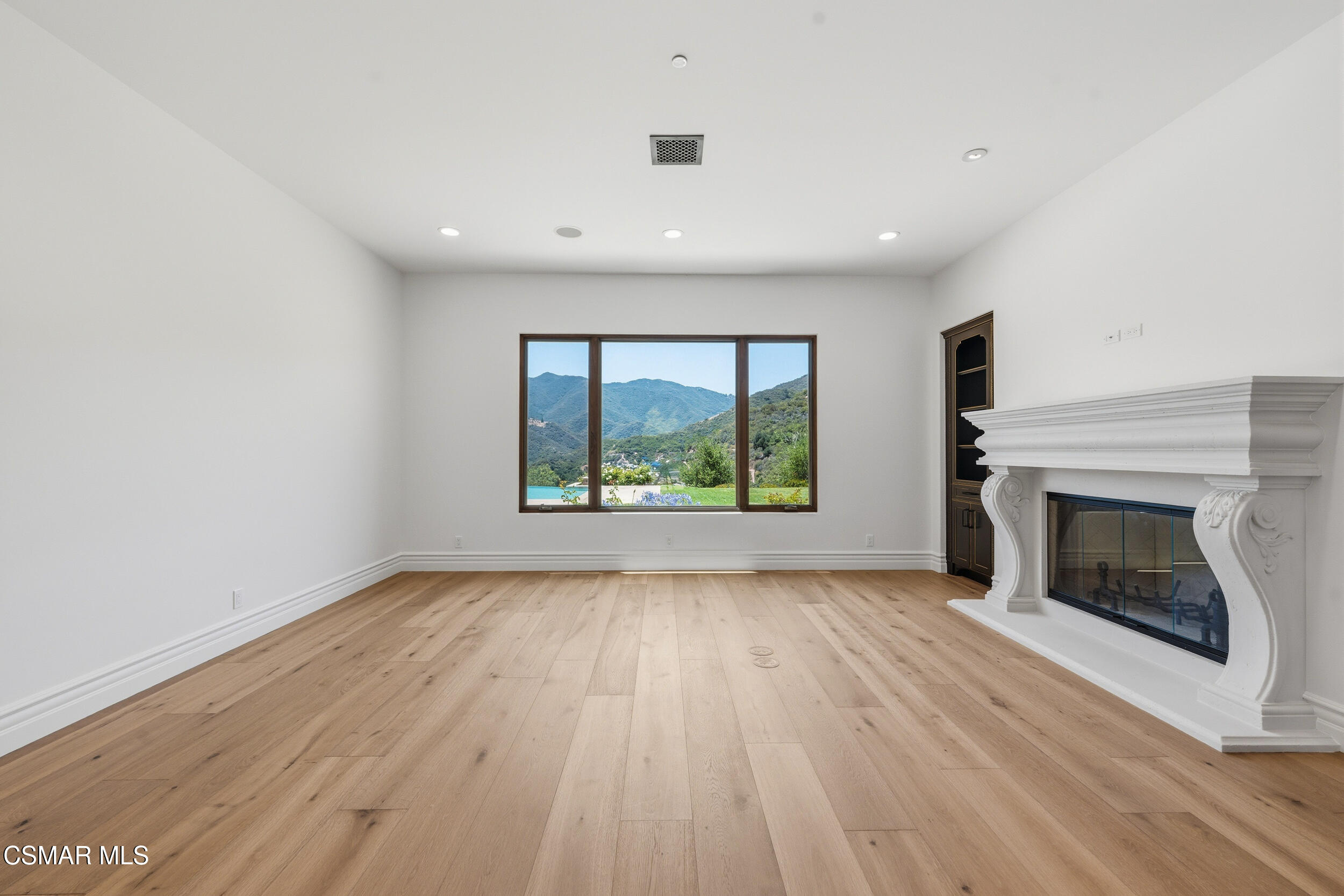 82 Queens Garden Drive