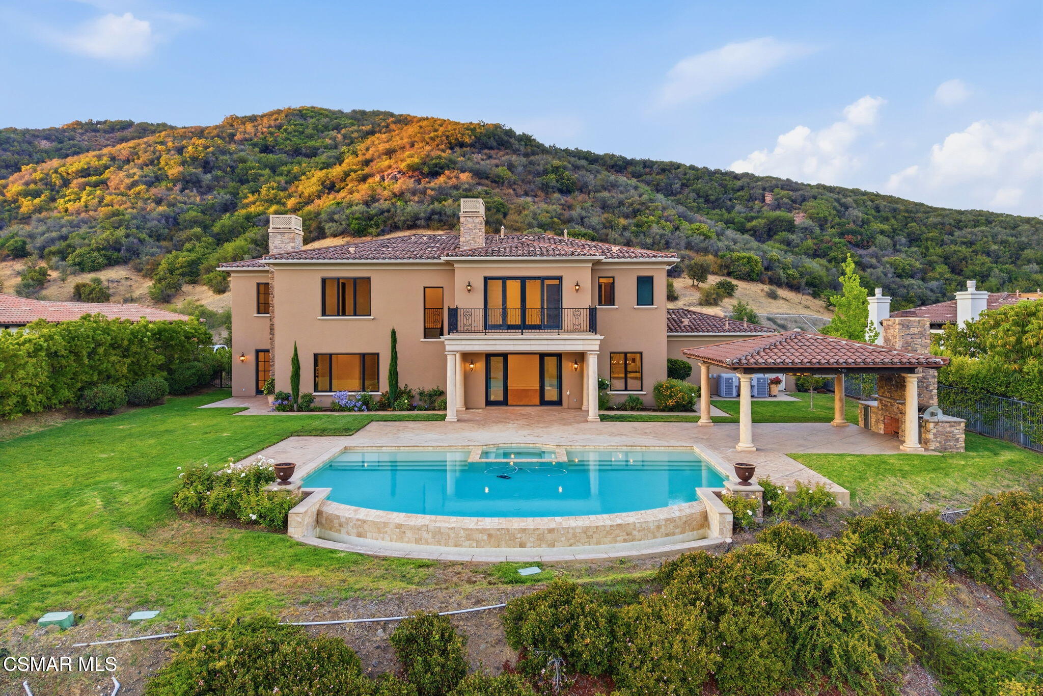 82 Queens Garden Drive