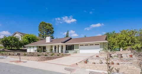 2085 Rayshire Street Thousand Oaks CA 91362