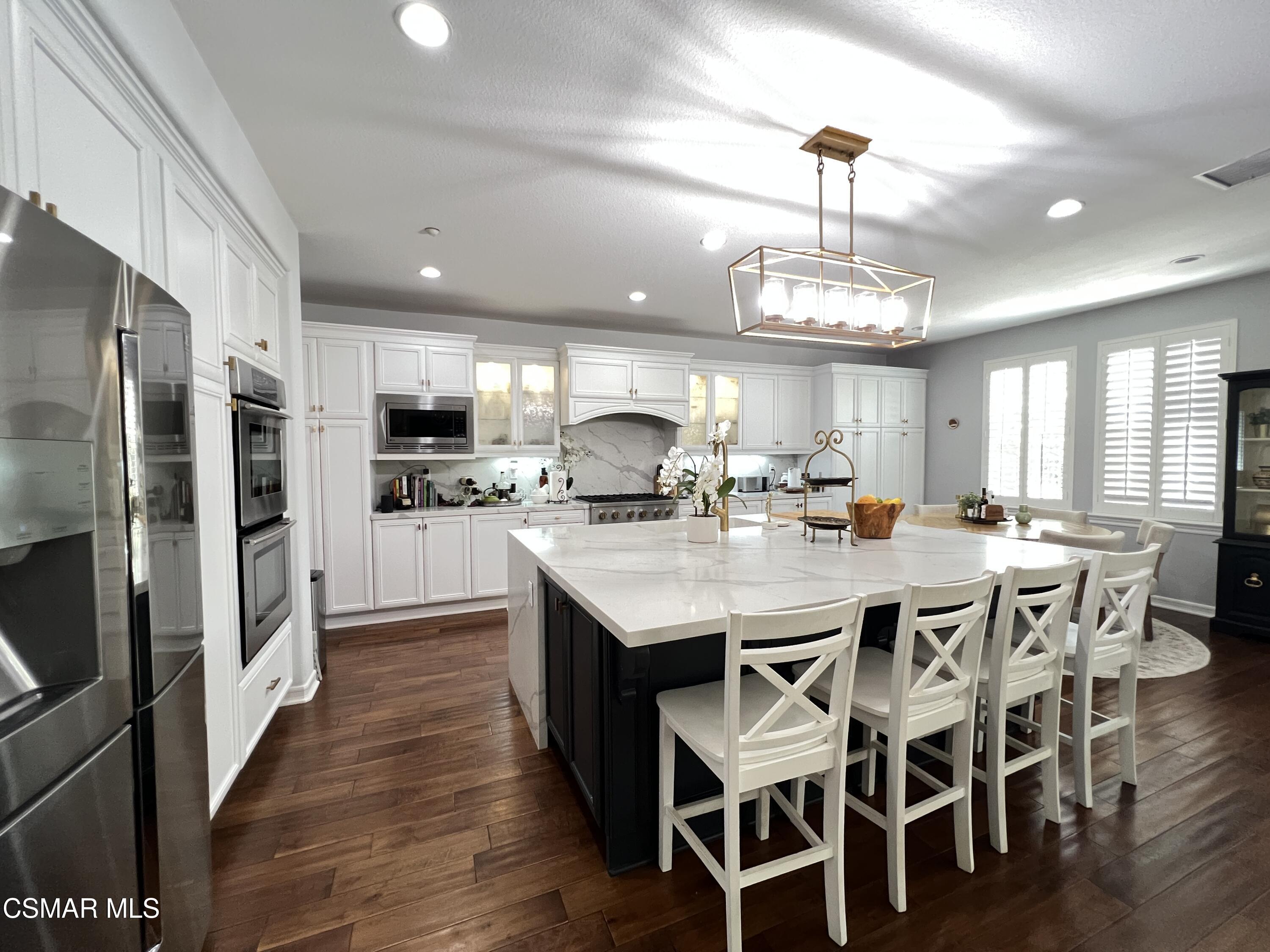 6921 Breezy Glen Drive