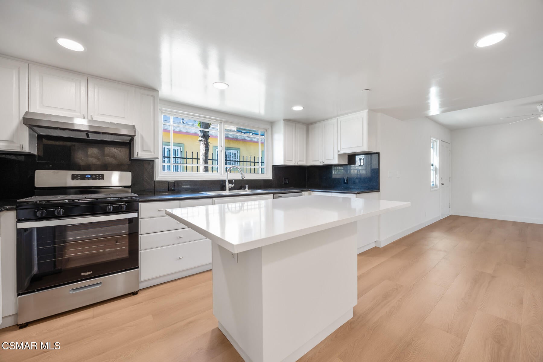 417 W Norwood Place