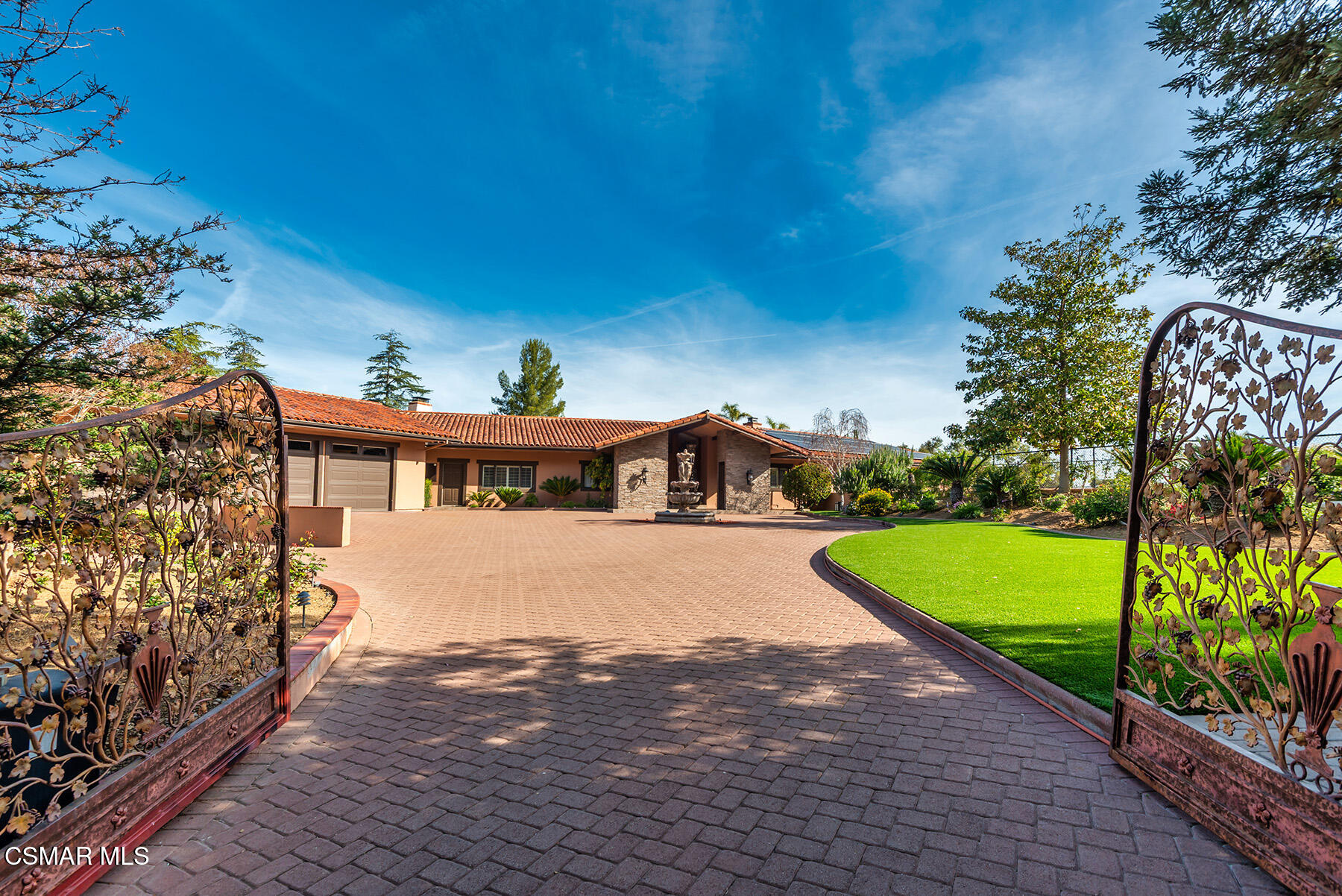 11 Inverness Road
