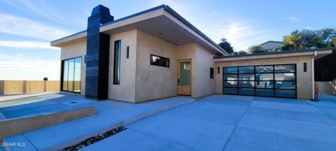 679 Adirondack Avenue Ventura CA 93003