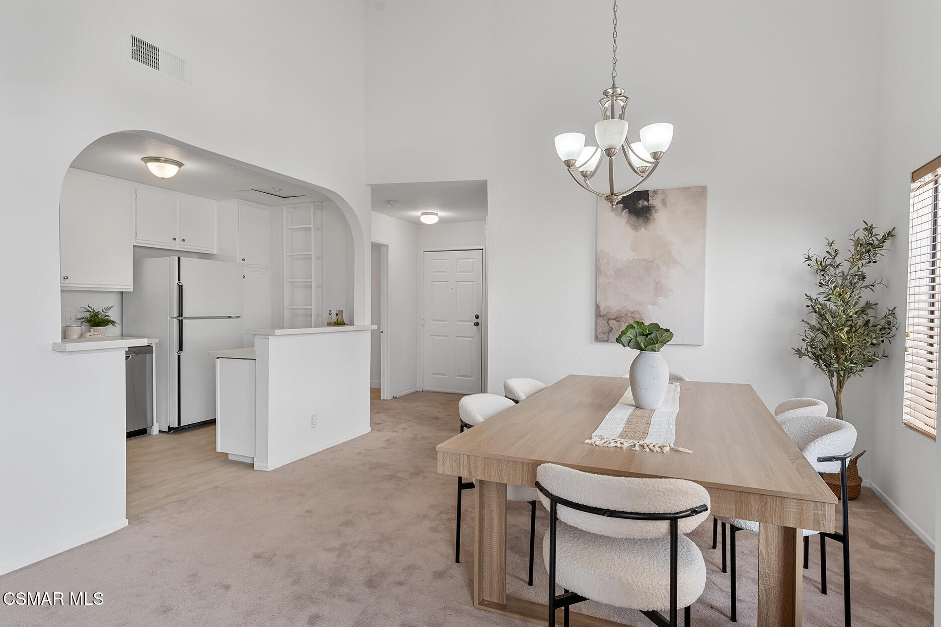 11939 Weddington Street 313