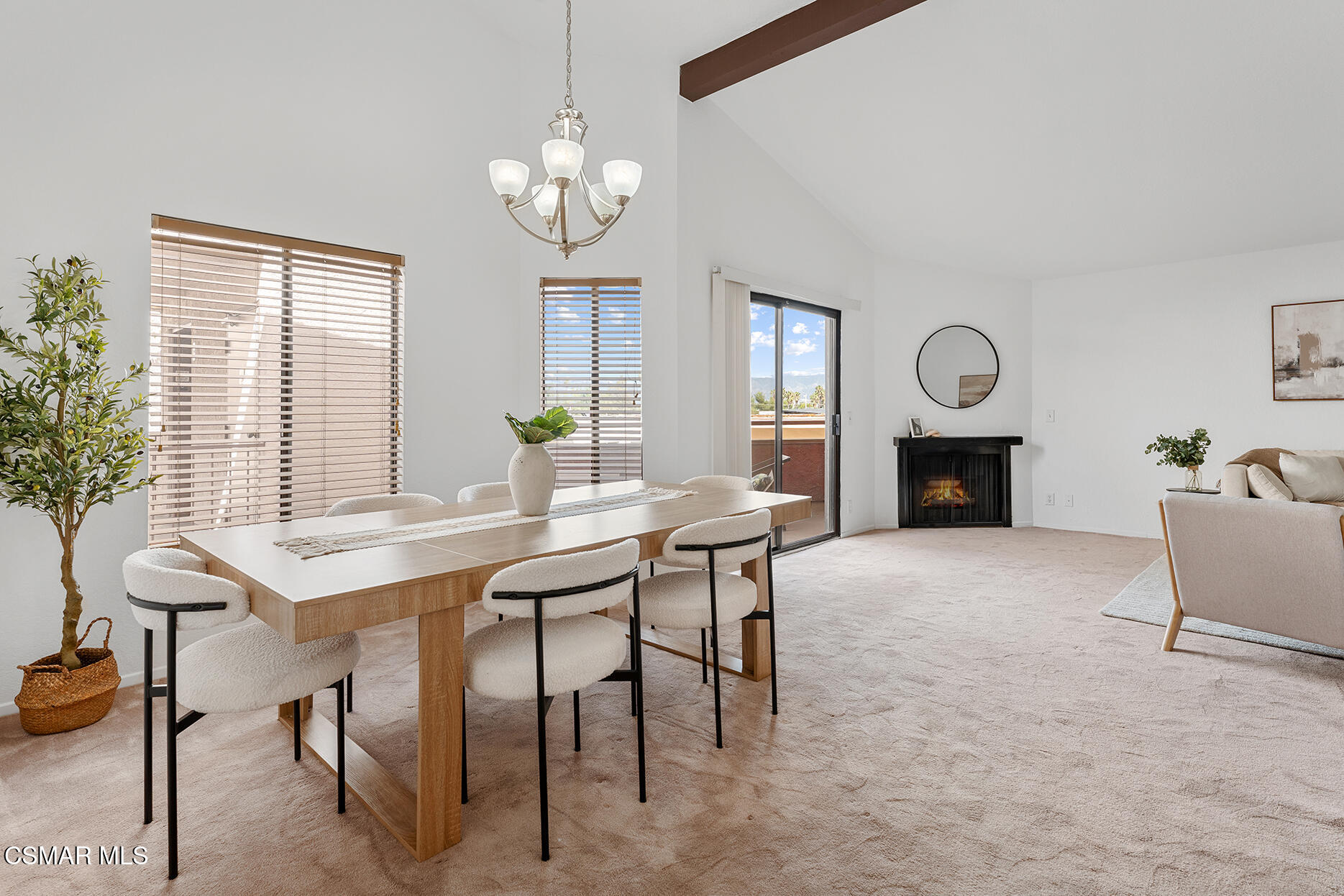 11939 Weddington Street 313