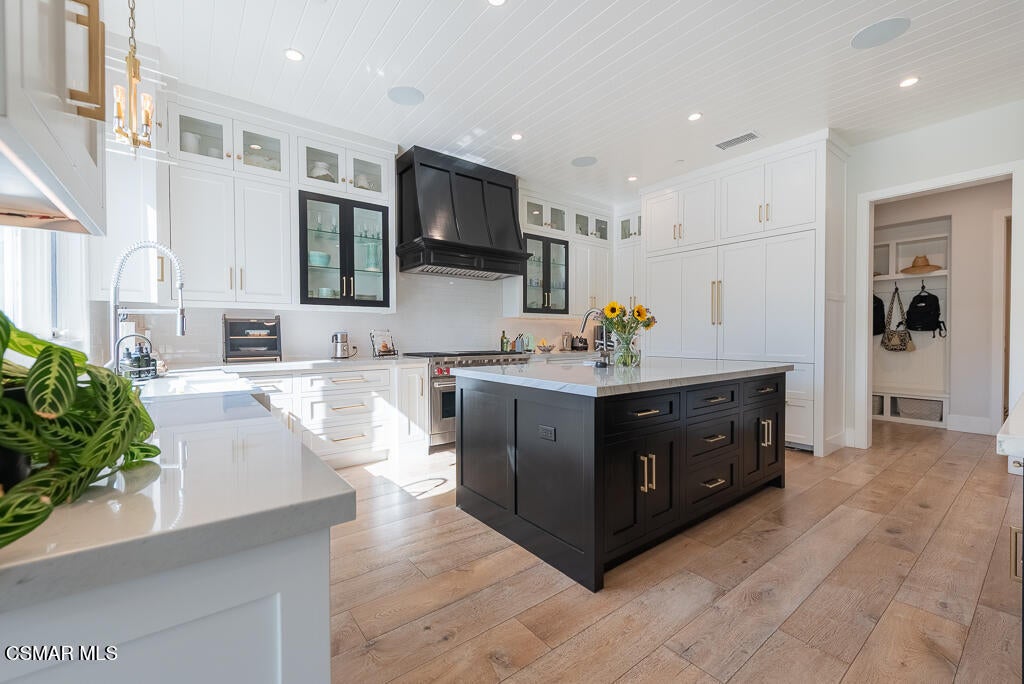 224 Lake Sherwood Drive