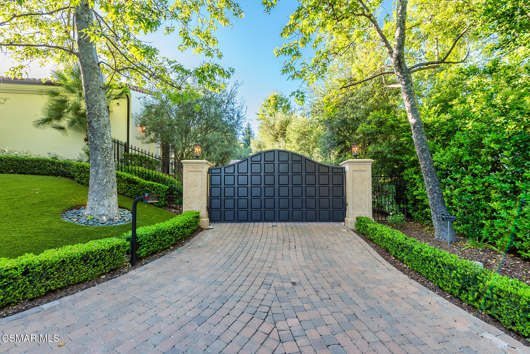 4963 Summit View Drive