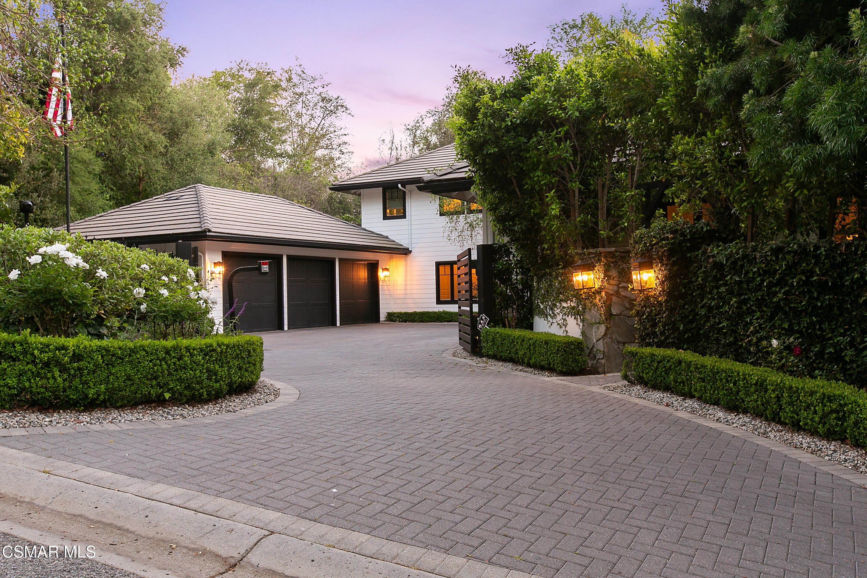 4188 Cresthaven Drive
