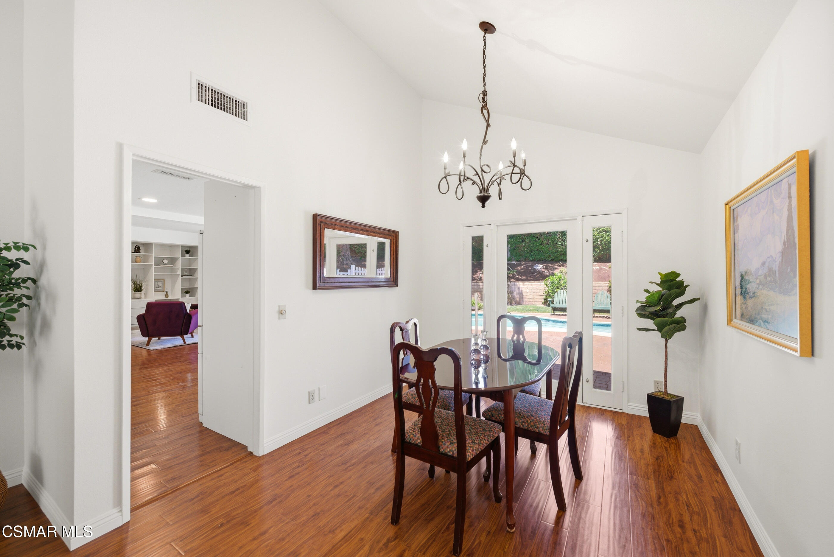 725 Pickford Court
