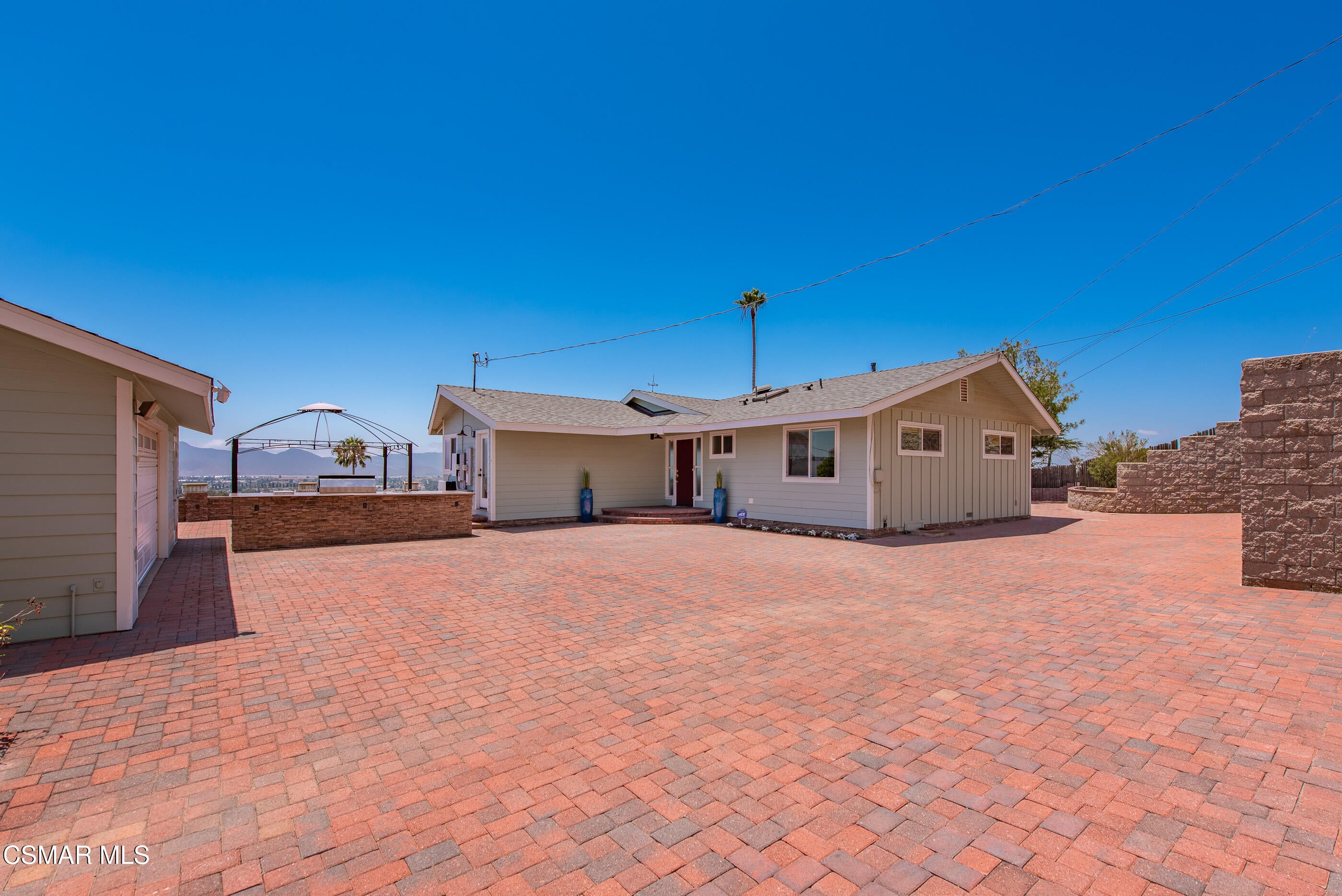 315 N Loop Drive