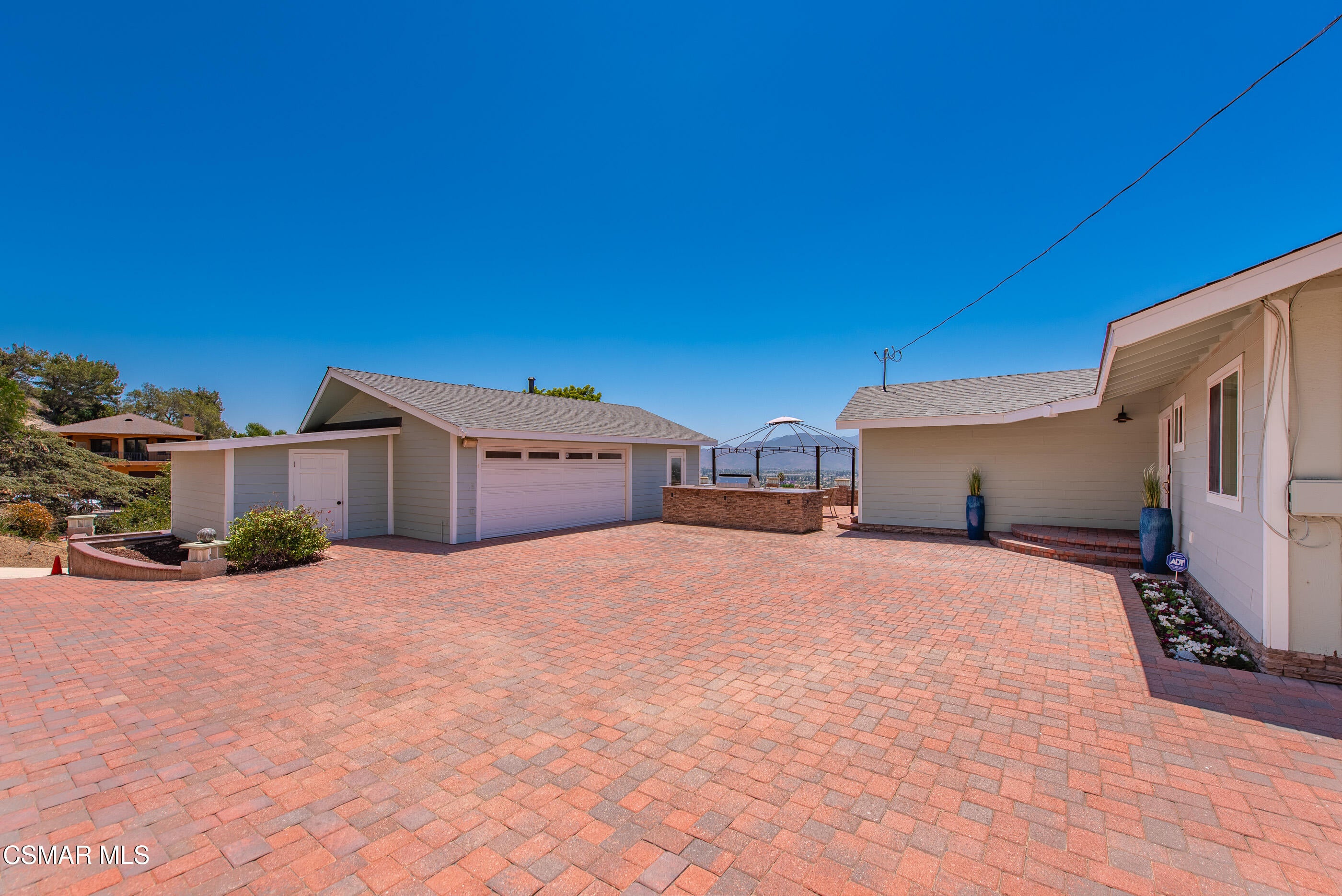 315 N Loop Drive