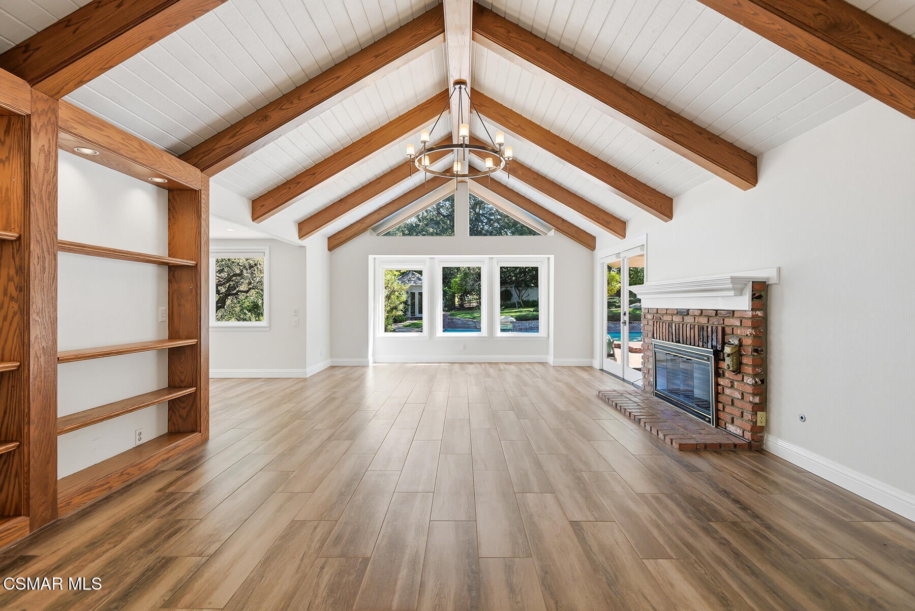 1719 Schoolhouse Circle