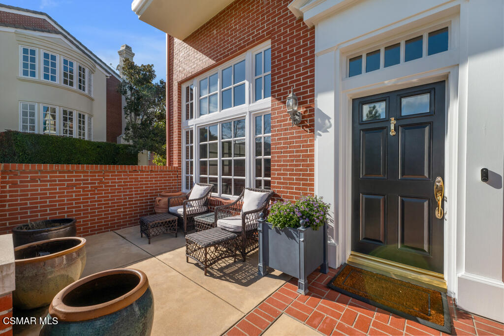 2442 Swanfield Court