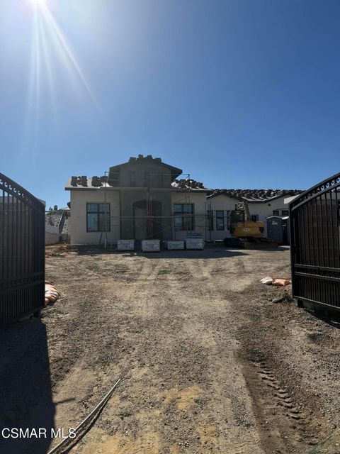 554 Corte Corrida .5 Camarillo CA 93010