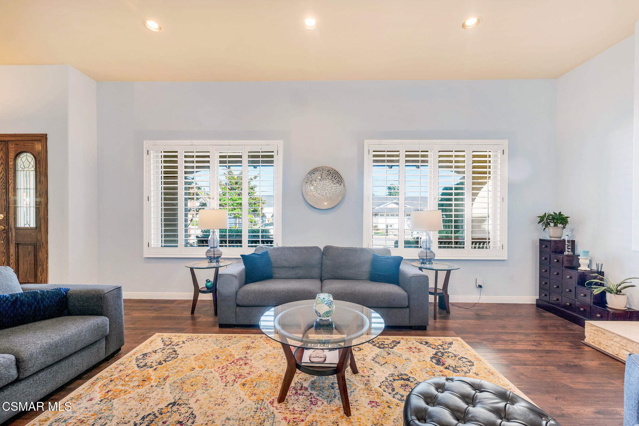 3037 Divernon Avenue