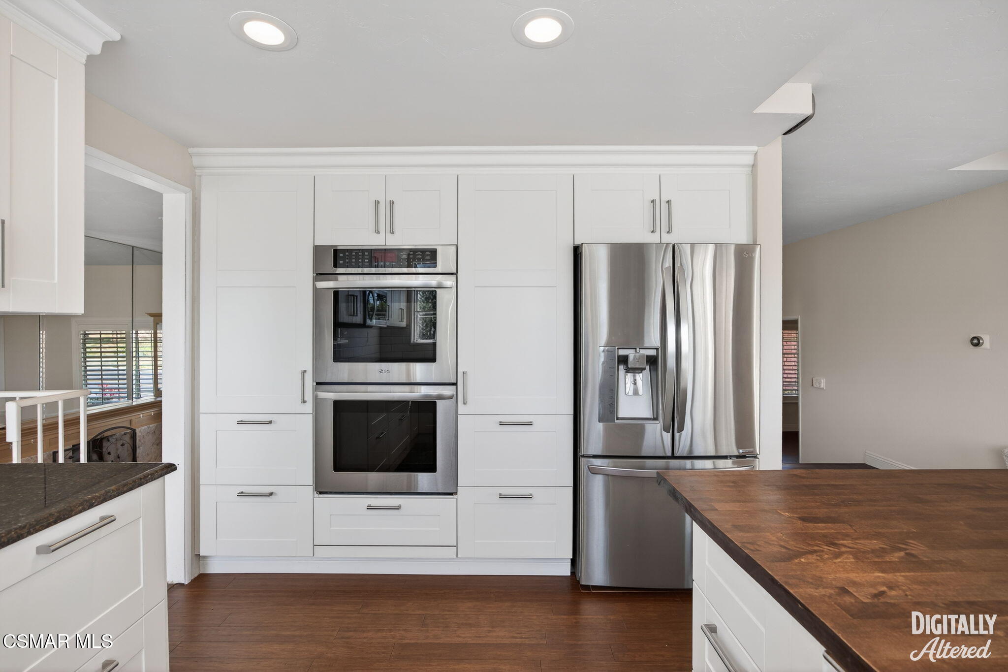 250 W Avenida De Las Flores