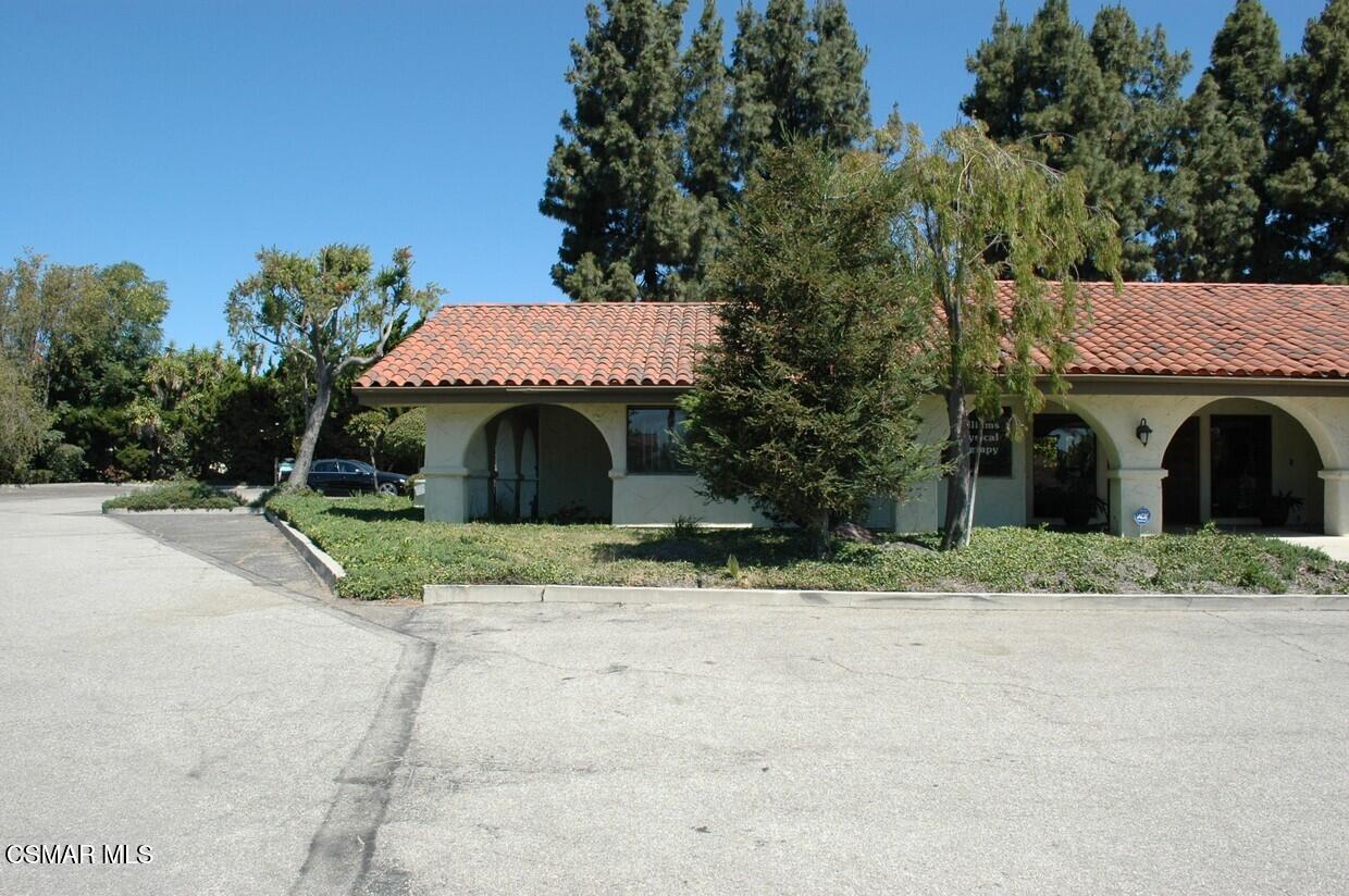 970 S Petit Avenue