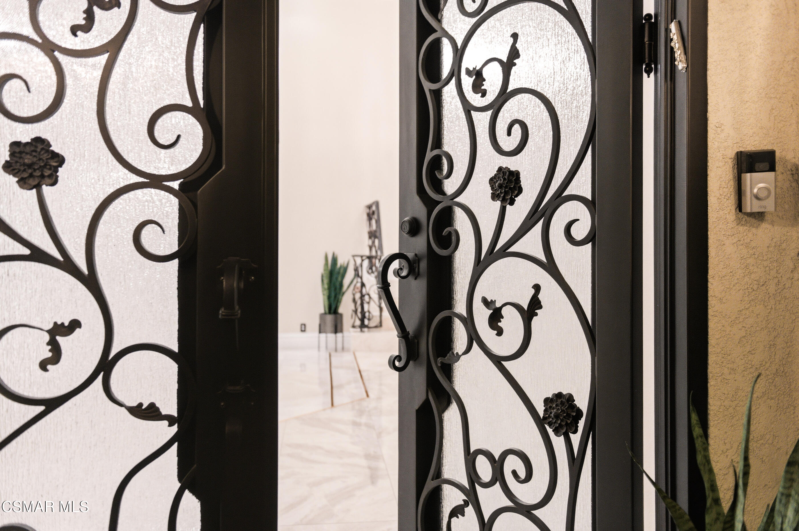 2605 Grandoaks Drive