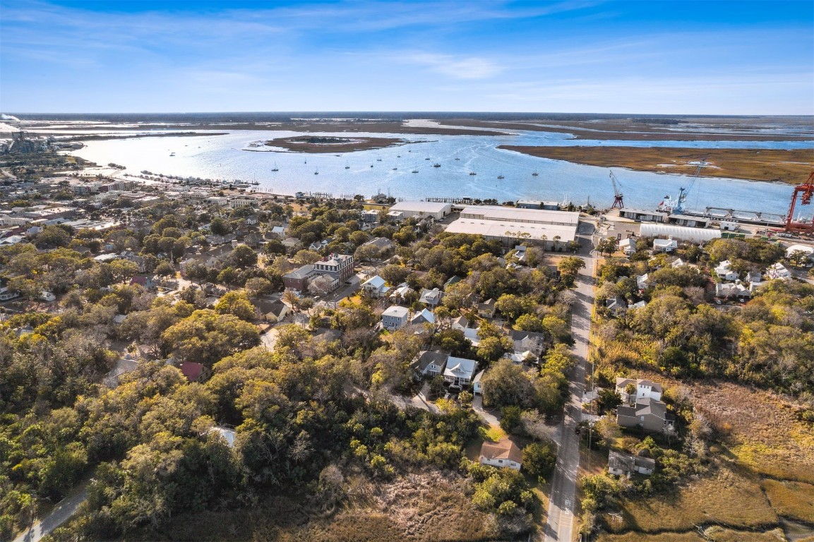 330 N 6th Street, Fernandina Beach, Florida image 11