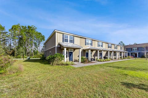 Homes For Sale - 86440 Shortline Circle<br/> Yulee, FL 32097