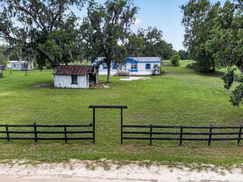 Homes For Sale - 18494 Broken Arrow Road<br/> Hilliard, FL 32046