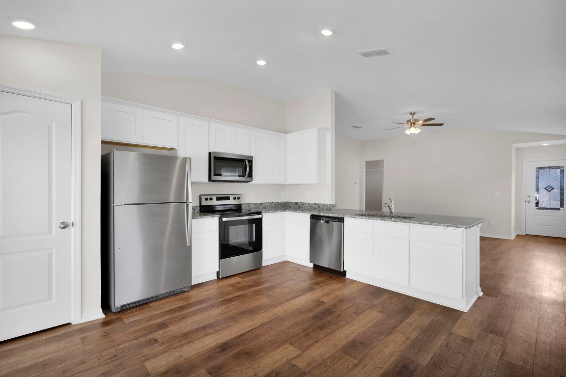 37303 Whisper Way, Hilliard, Florida image 6